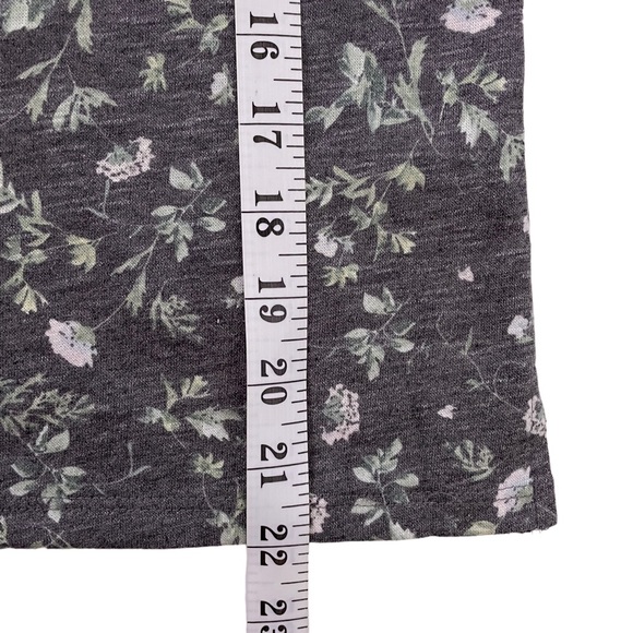 CeCe Crew Neck Floral Puff Sleeve Raglan Top NWT - Picture 10 of 14